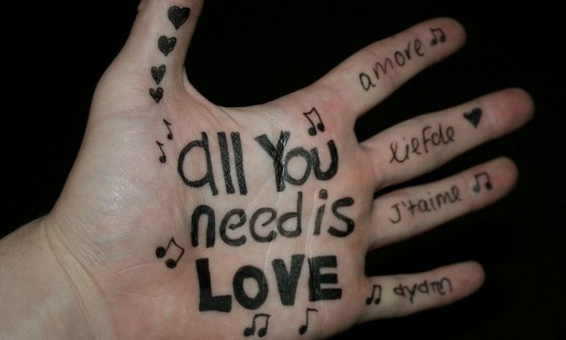 All You Need Is Love - Bildhinweise beachten