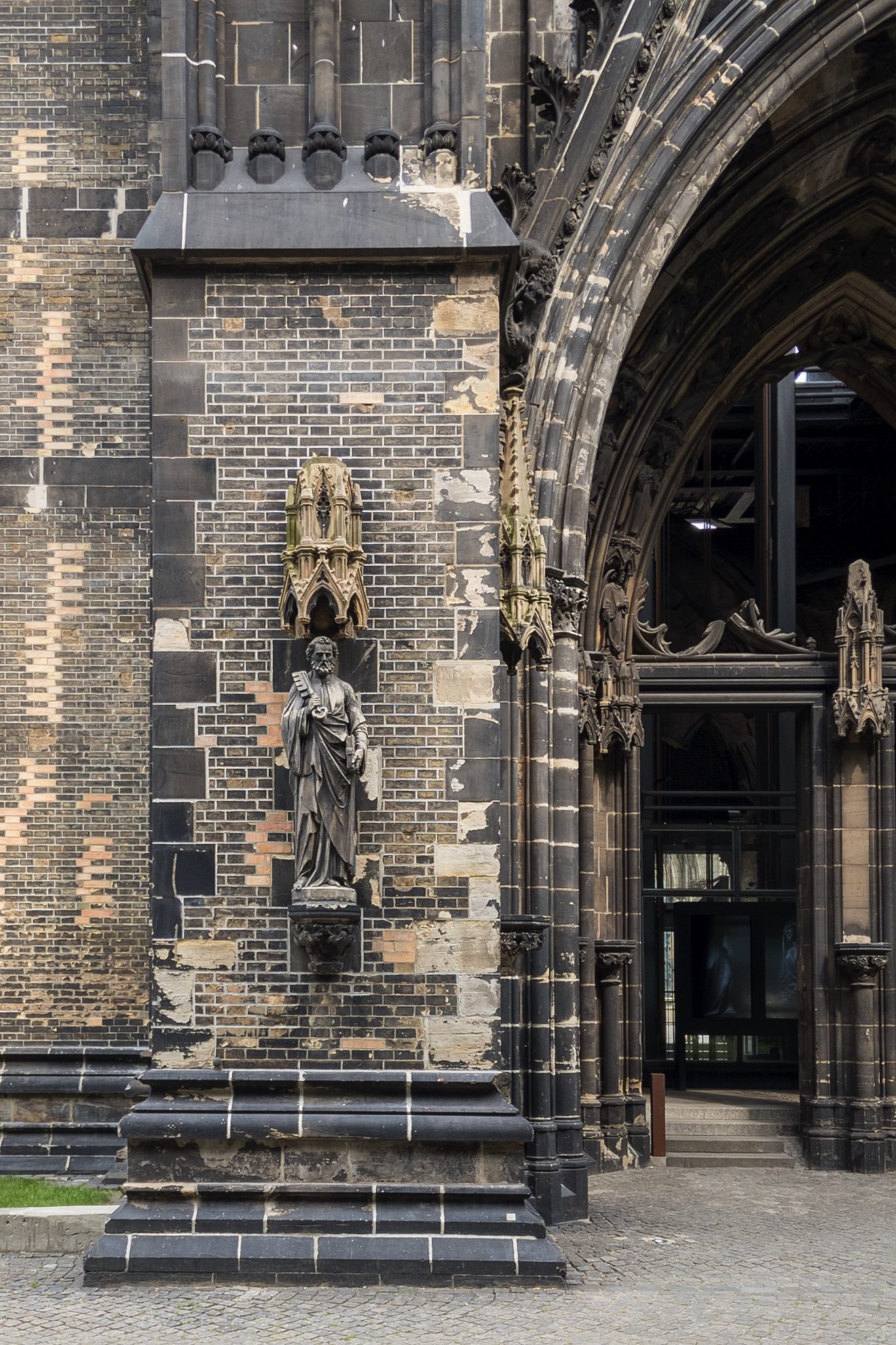 Entrance Sculpture Memorial St. Nicholas Church, Hamburg