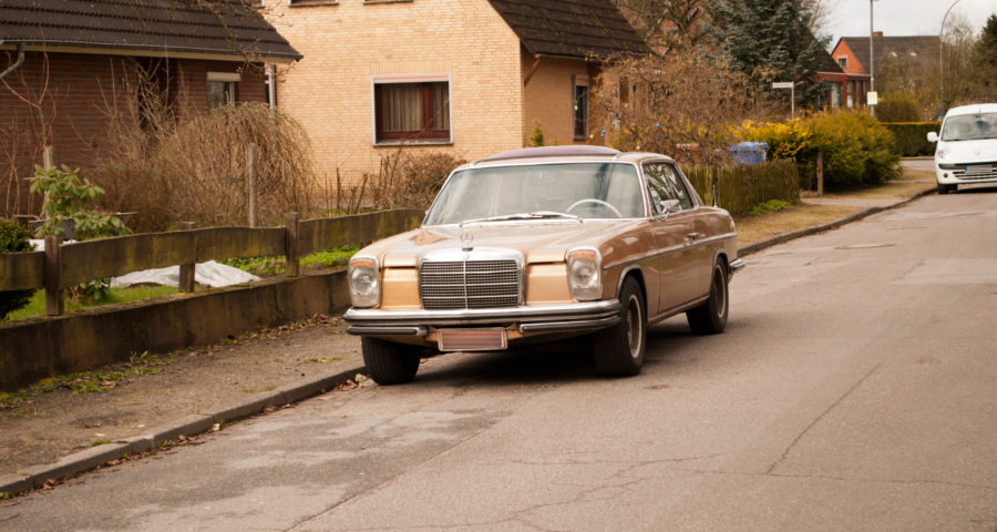 Mercedes Benz Strich Acht Coupé W114 (HDR)