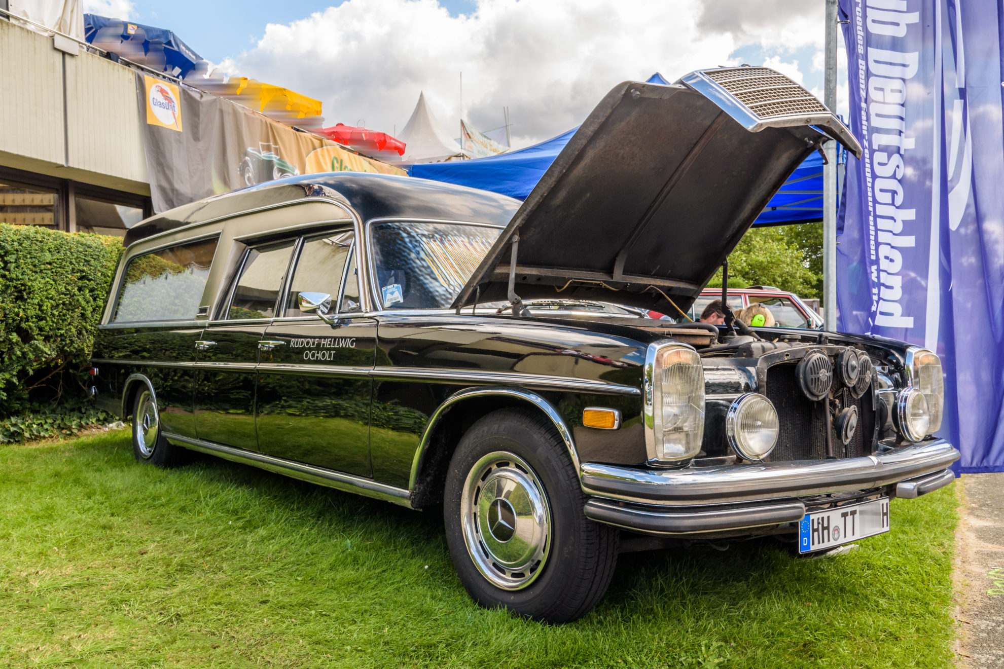 Mercedes-Benz /8 - W114/W115 - Umbau zum Leichenwagen